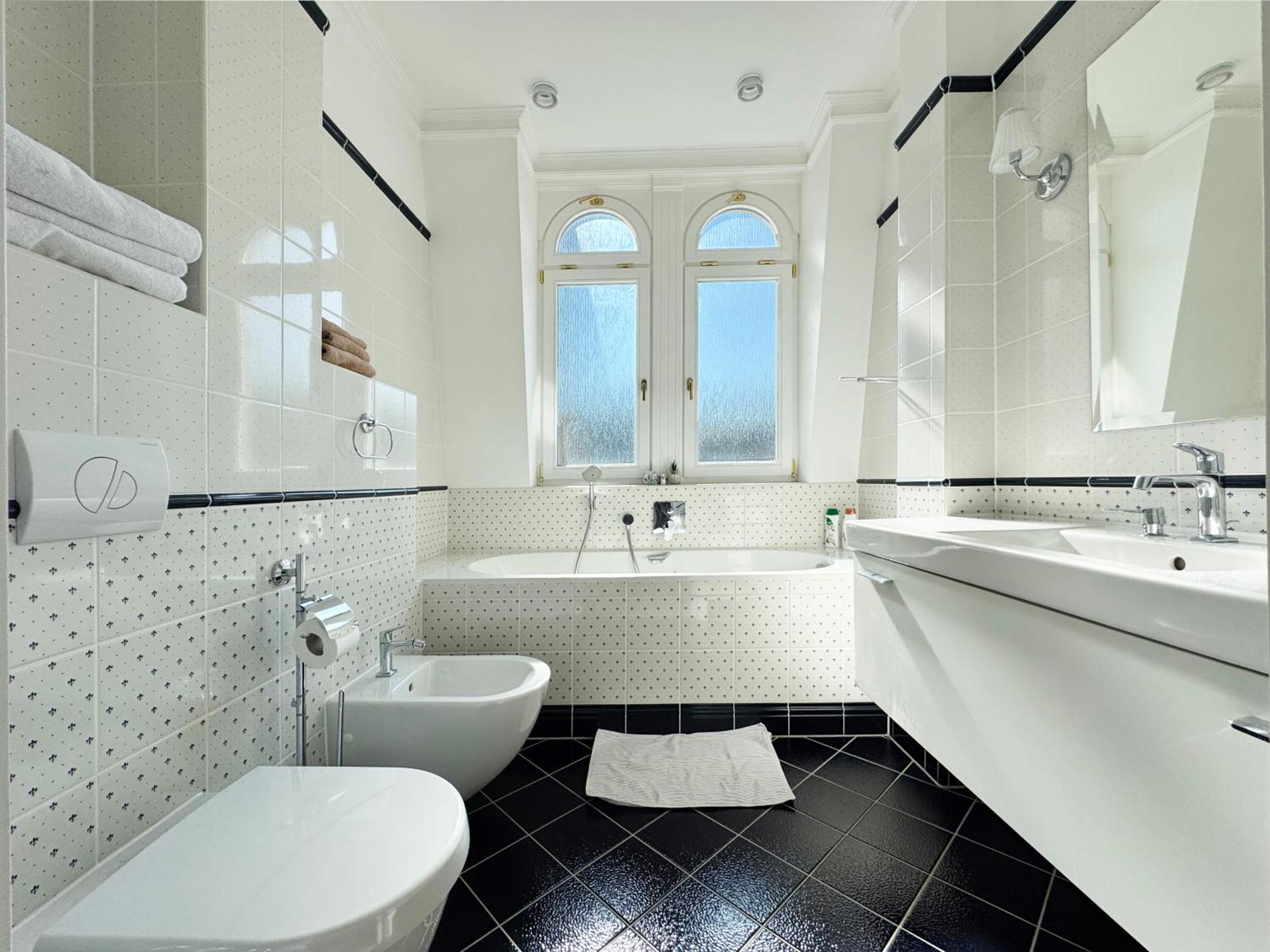 Luxury Apartment Diamond การ์โลวีวารี ภายนอก รูปภาพ